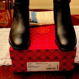 Tory Burch Size 7.5 Brooke Ankle Bootie, Black